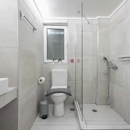 Contemporary 200m From Acropolis 100mbps Netflix Apartment
