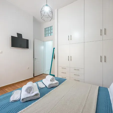 Contemporary 200m From Acropolis 100mbps Netflix Apartment Athens