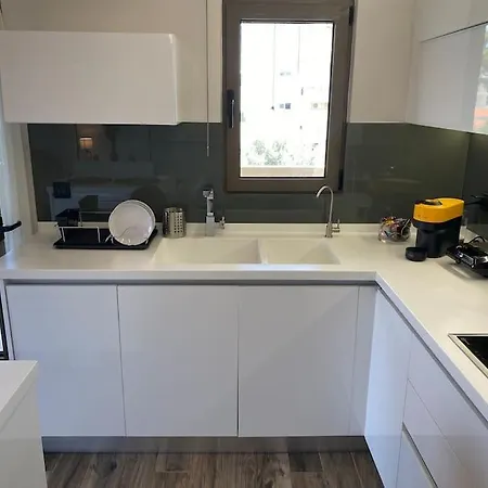 Apartment Dazzling And Stylish 2br