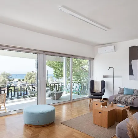 Glyfada Unique Apartment Athens
