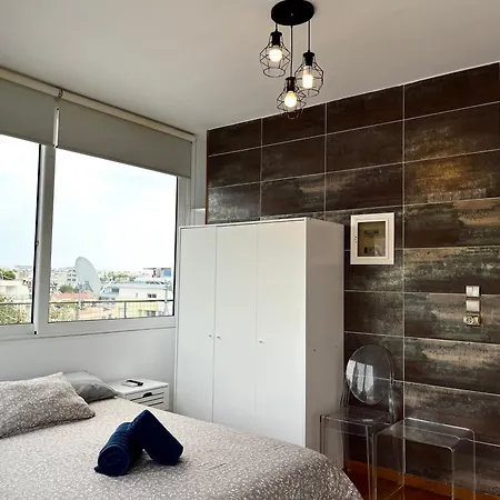 Glyfada Single-bedroom Studio Apartment *