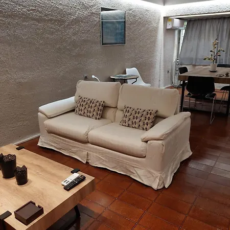 Comfortable, Spacious @ Kolonaki Apartment Athens