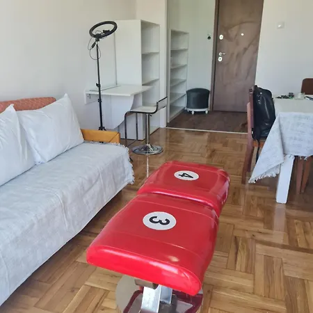 Easy Enilion Center Apartment