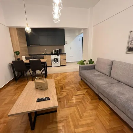 Apartment Spacious 2bdr @ Pagrati Athens