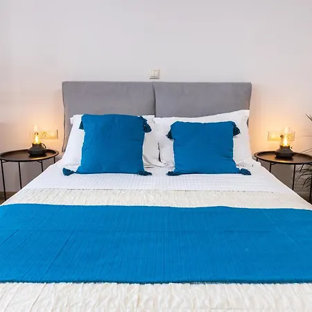 Apartment Athenian Sensations And In The Heart Of Athens