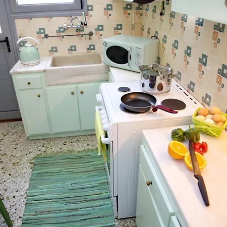 Apartment Aroura Homes 2br Balcony Metro *