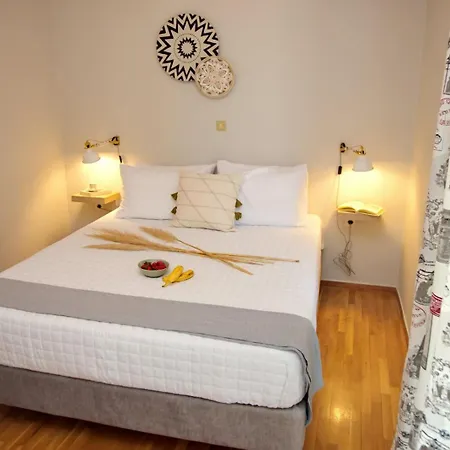 Aroura Homes 2br Balcony Metro