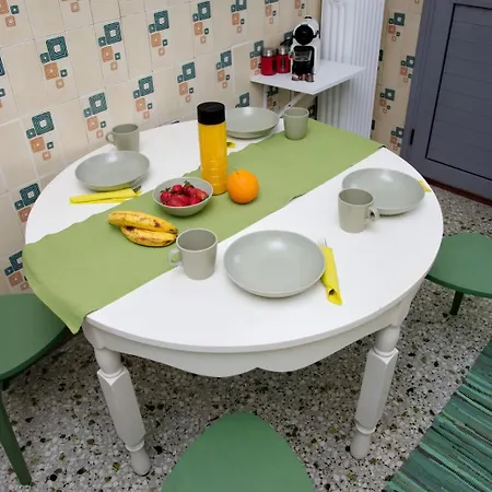 Apartment Aroura Homes 2br Balcony Metro Athens