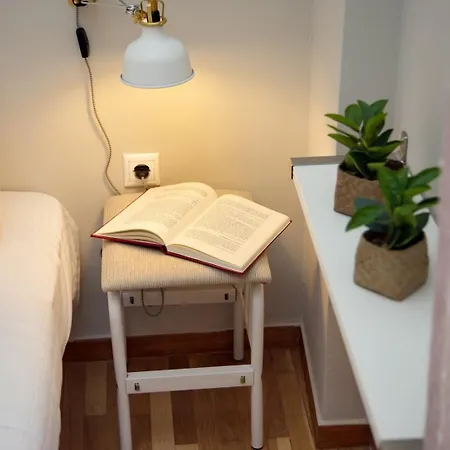Apartment Aroura Homes 2br Balcony Metro Athens