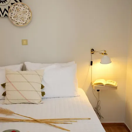 Aroura Homes 2br Balcony Metro * Athens