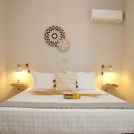 Aroura Homes 2br Balcony Metro Athens