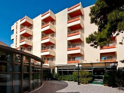 Oasis Hotel