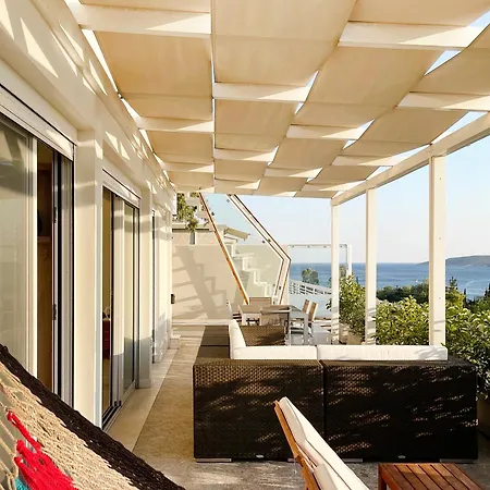 Blue Bay Vouliagmeni Luxury Apartment *