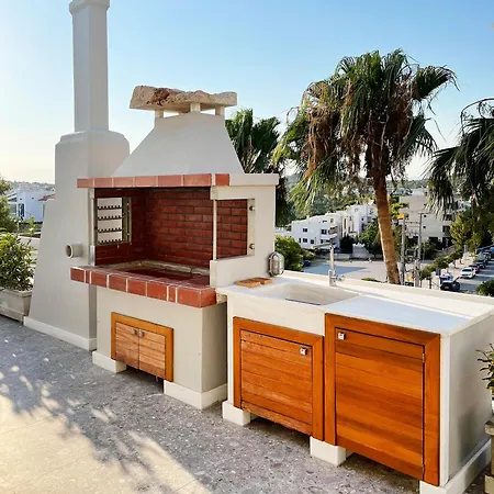Blue Bay Vouliagmeni Luxury *