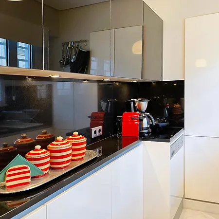 Blue Bay Vouliagmeni Luxury Apartment Athens