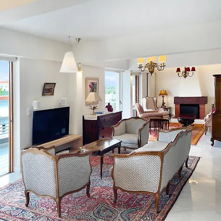 Blue Bay Vouliagmeni Luxury