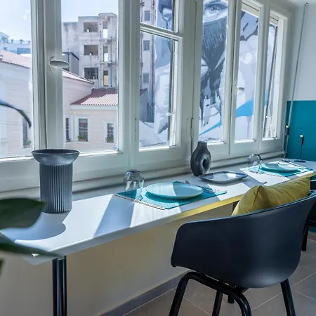 Athenian Sensations And In The Heart Of Apartment