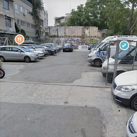 Triple A - Graffiti Homage In Psirri Square - Free Parking! Apartment Athens