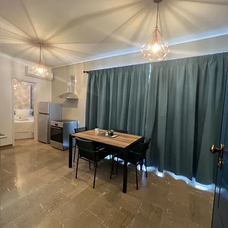 Nikis Penthouse *
