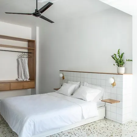 Here Comes The Sun Apartment Athens