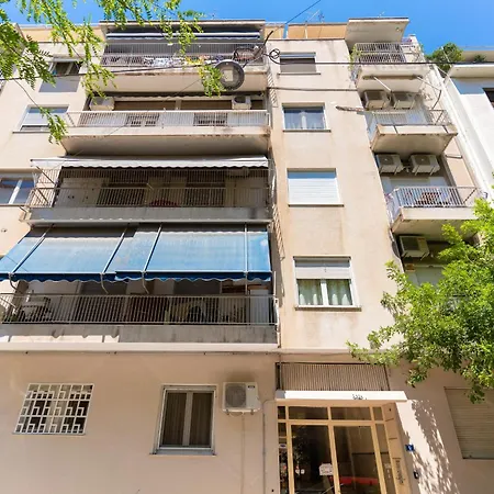 Cosy 2br Next To Bars & Restaurants Apartment Athens