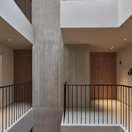 The Newel Psychiko 5*