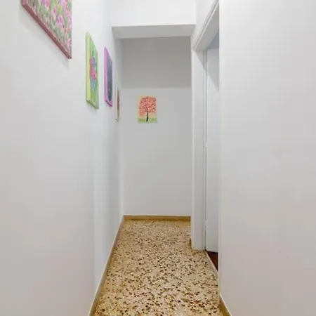 Apartment Paradise 50 Sqm Near To Metro #2