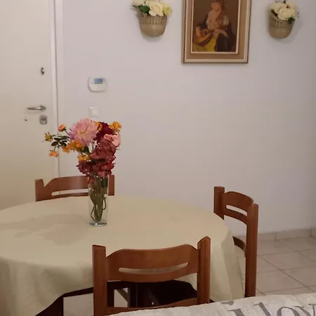 Apartment A V G E R I N O S