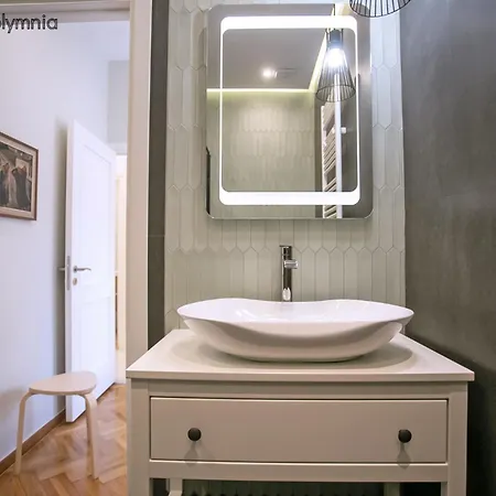 Polymnia & Melpomene By Heloni Apartment *