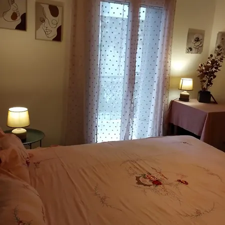 Apartment Vasia's Cosy In Athens, 