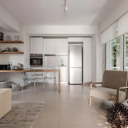Apartment Bliss Living *