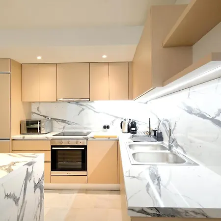 Elegant In Pagrati Apartment Athens