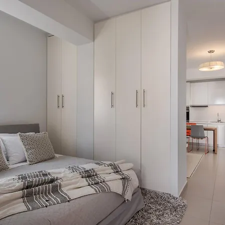 Apartment Bliss Living *