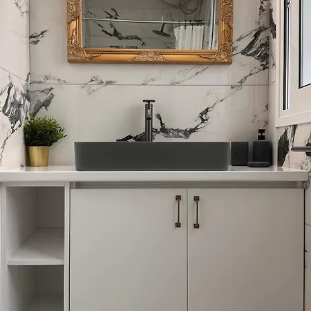 The Notary - Apartment *