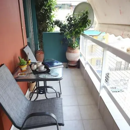 Apartment A Cozy Modern 4 Minutes Walk From Metro