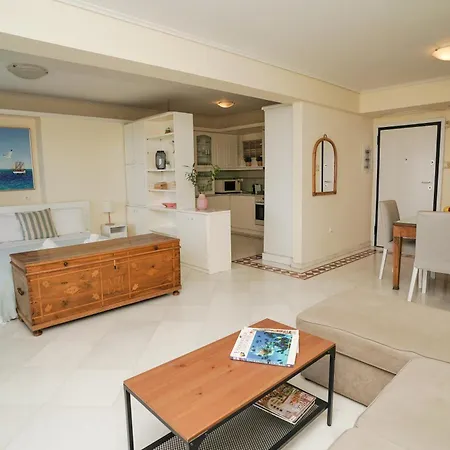 Endless Blue In Glyfada Apartment