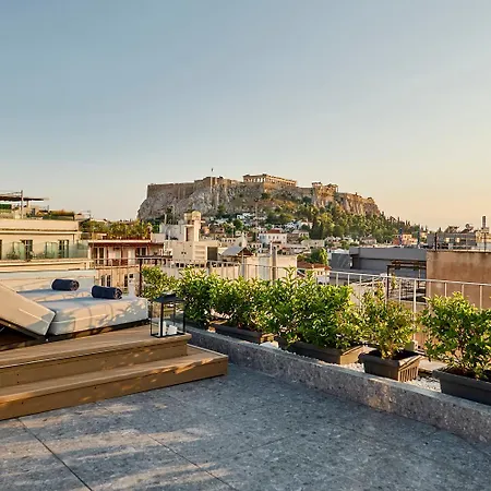 Eclectic Acropolis Rooftop Loft *