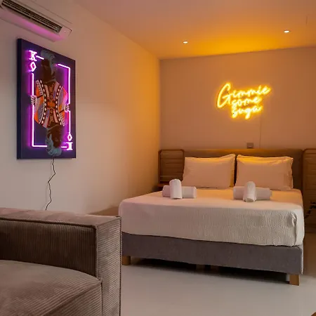 Eclectic Acropolis Rooftop Loft * Athens