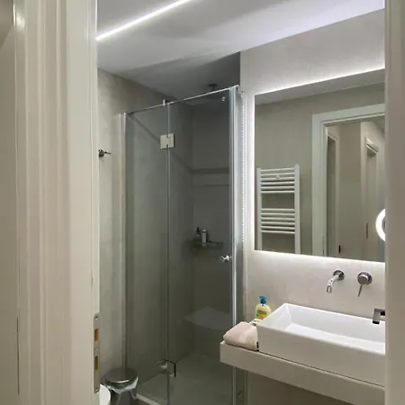 Sapfo Luxury 1 In * Athens