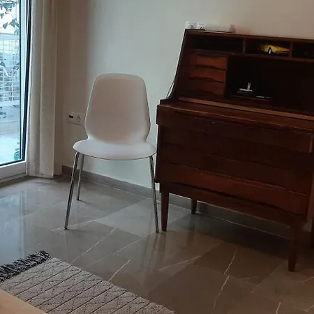 το σπίτι του καπετάνιου στη βουλιαγμένη * Athens