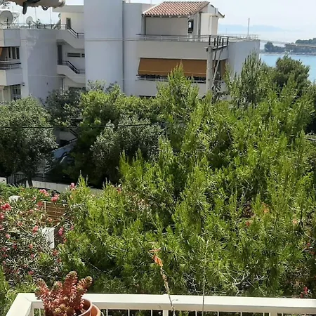 το σπίτι του καπετάνιου στη βουλιαγμένη Apartment *