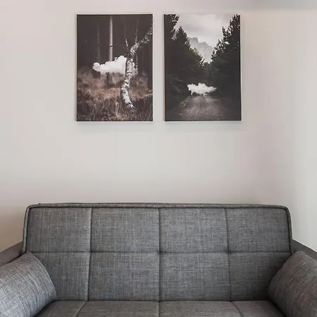 In Keramikos, Apartmán