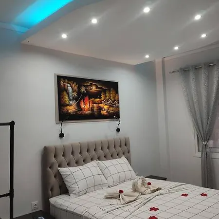 In The Center Of Apartment Athens