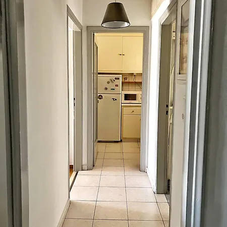 Mario's Comfortable Local Apartment, Next To Metro Station, Close To Acropolis Apartment *