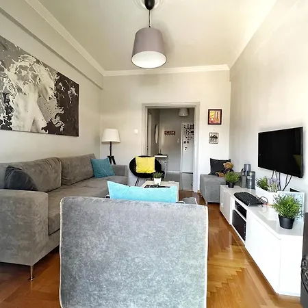 Mario's Comfortable Local Apartment, Next To Metro Station, Close To Acropolis Athens