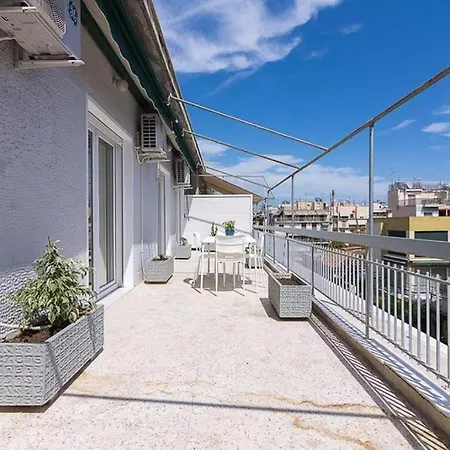 Sunlit 2br Oasis In Metaxourghio 3min From Metro Διαμέρισμα Αθήνα
