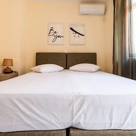 Plaka Nefeli Elegant Urban Retreat In Historic Heart Apartment *