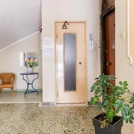 Apartment Under The Hill Athens
