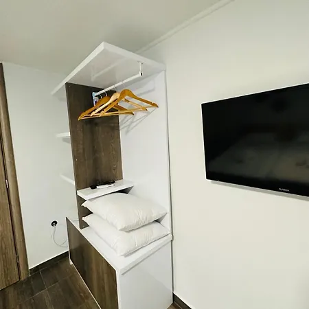 Apartment Kris Boy