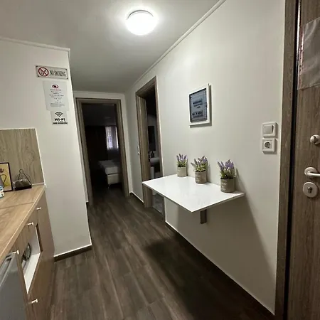 Kris Boy Apartment *